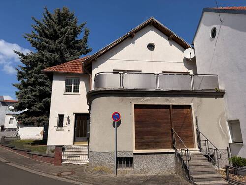 Zugang Ladenlokal - 6 Zimmer Einfamilienhaus zum Kaufen in Freigericht