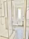 und Dusche - 