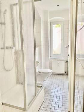 und Dusche - 