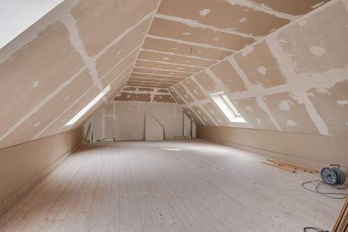 Ausbaureserve Dachboden Wohnung 2 - 