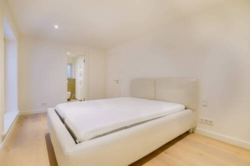 genehmigtes Schlafzimmer KG - 