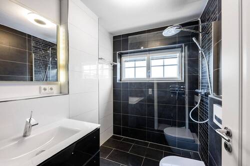 Badezimmer_Erdgeschoss - 