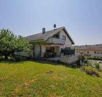 Solides Einfamilienhaus mit ELW - Niefern-Öschelbronn / Niefern