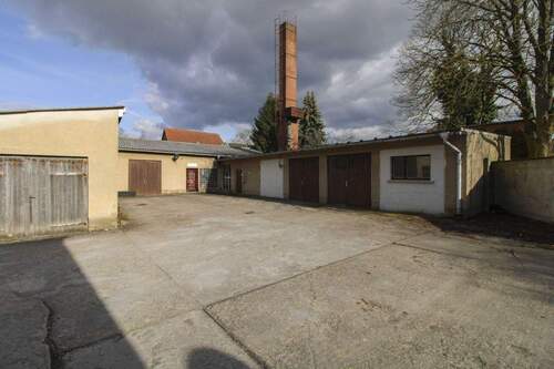 Hinterhof - Büro in Klötze Altmark zum Kaufen