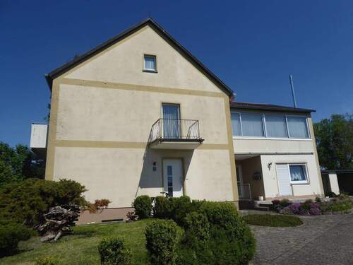 Bild 4 - Mehrfamilienhaus, Wohnhaus mit 260,00 m&sup2; in Neustadt/Aisch zum Kaufen