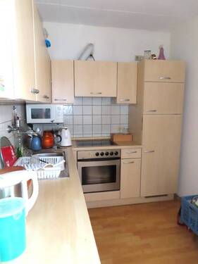 Küche mit EBK - 3 Zimmer Etagenwohnung in Kassel