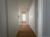 VUB0002340-3 - 4 Zimmer Etagenwohnung in Hof