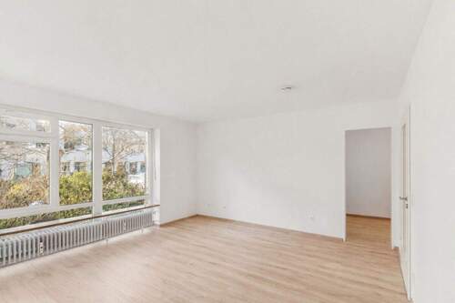 Wohnzimmer - Hadern: 1,5-Zi.-EG-ETW - Loggia + Garten 