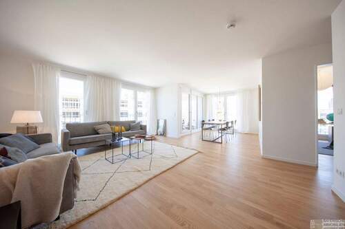 Wohnzimmer (2) - 4 Zimmer Etagenwohnung in München