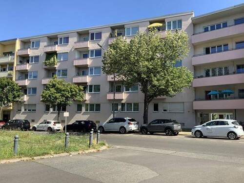 Hausansicht - 2-Zimmer-Wohnung zum Verlieben in Berlin-Westend