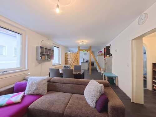 1.OG Wohnzimmer - 7 Zimmer Einfamilienhaus in Borna