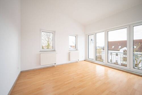 Wohnzimmer 1 - 2 Zimmer Etagenwohnung in Neufahrn bei Freising