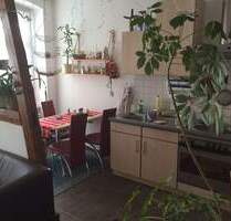 2 Raum Wohnung mit Einbauküche Wanne in der Schwerinerstraße Erfurter Mühlenviertel