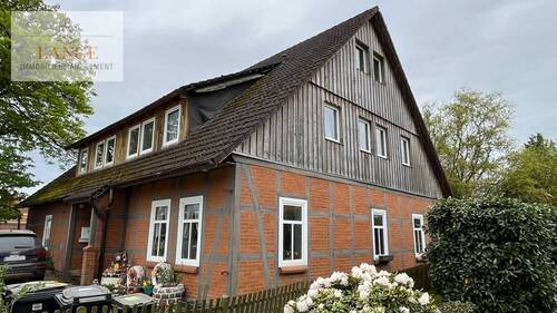 Haus vorne - >>> MFH-HAUS IN RODEWALD ZU VERKAUFEN