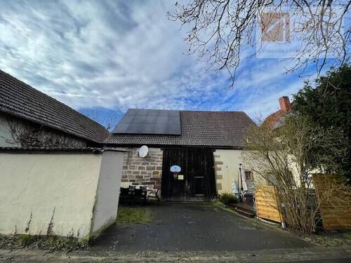 Außenansicht, Blick auf die Scheune - 