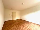 Wohnen - Essen zum Eingang - 2 Zimmer Etagenwohnung in Neustadt an der Aisch