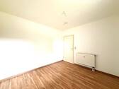 Schlafen zur Küche hin - Etagenwohnung mit 40,10 m&sup2; in Neustadt an der Aisch zum Kaufen