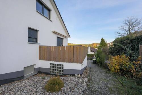 Treppenzugang undTerrasse - 