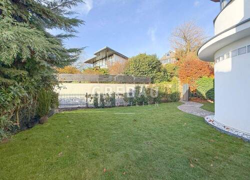 Garten vor/neben dem Haus - 