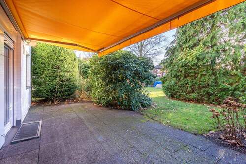 Terrasse mit Markise - 