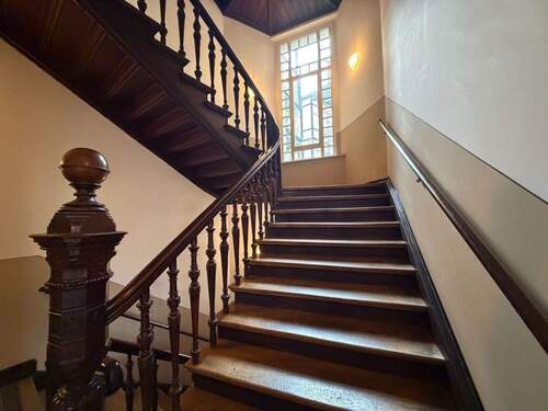 Treppenhaus - 4 Zimmer Etagenwohnung zum Kaufen in Leipzig