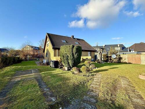 Gartengrundstück + Außenansicht - 5 Zimmer Einfamilienhaus zum Kaufen in Dülmen