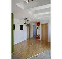 Wohnen auf 2 Etagen - helle Galeriewohnung in Lauf zum Verkauf - Lauf an der Pegnitz