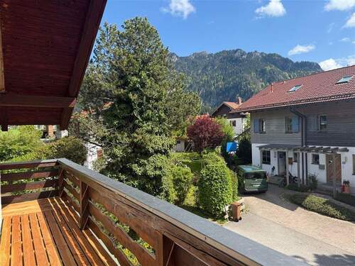 Der Südbalkon ums Eck - Charmante und helle 2-Zimmerwohnung mit Balkon und neuer EBK