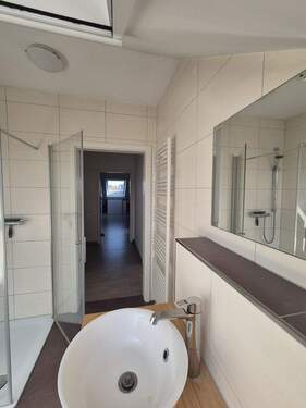 Bild 2 - 3 Zimmer Etagenwohnung zur Miete in Kleinostheim