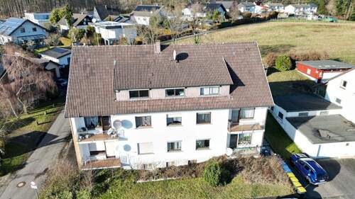 Vorderseite - Mehrfamilienhaus in idyllischer Lage bei Siegen