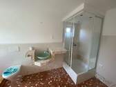 Bad im Obergeschoss - 