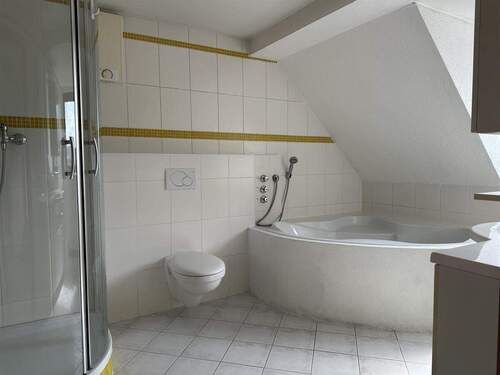 Badezimmer Wohnung DG - 