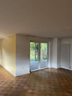 Essbereich mit Zugang Terrasse - 