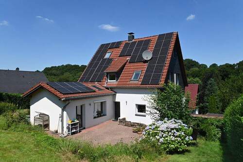 Gartenansicht - Ganz entspannt :) Freistehendes, bezugsklares Einfamilienhaus mit Urlaubsflair in Heiligenhaus
