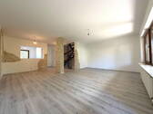 Wohnzimmer - 5 Zimmer Einfamilienhaus zur Miete in Maulbronn