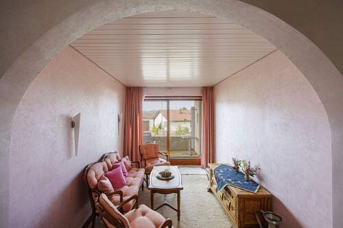 Vorzimmer - 9 Zimmer Mehrfamilienhaus, Wohnhaus zum Kaufen in Weinstadt