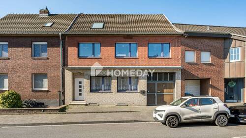 Außenansicht 1 - Raum für die ganze Familie - Charmantes Zweifamilienhaus mit Gartenidylle