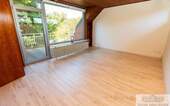 Wohnzimmer - Etagenwohnung mit 76,50 m² in Erkrath zum Kaufen