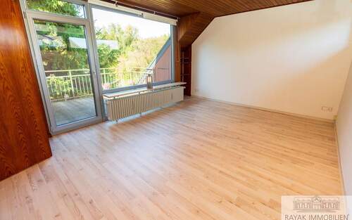 Wohnzimmer - Etagenwohnung mit 76,50 m² in Erkrath zum Kaufen