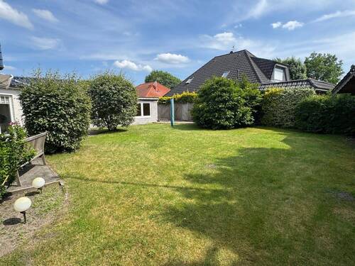 Garten - 6 Zimmer Einfamilienhaus zum Kaufen in Heist