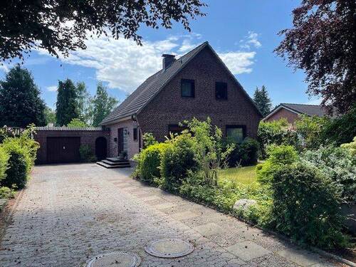 Ansicht / Zufahrt - 5 Zimmer Einfamilienhaus zum Kaufen in Vaale
