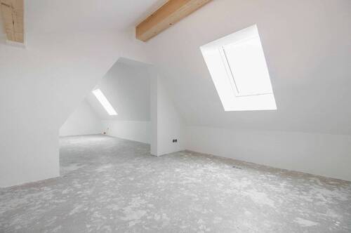 Dachraum Vorn - 