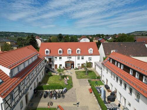 Reihenmittelhaus 120qm 4-Raum - traumhafte idyllische 4-Raum Wohnung mit Terrassen + Garten + EBK