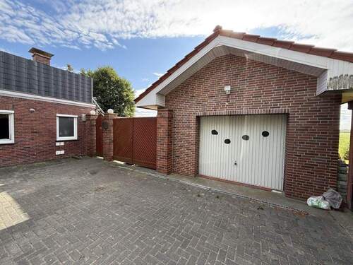 Garage und Hof - 