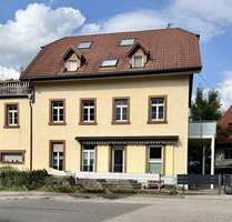 Liebhaber Immobilie - Historisches Mehrfamilienhaus in familienfreundlicher Lage - Kirchzarten / Zarten