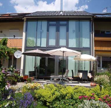 Pfosten-Riegelfassade Süd - WUNDERSCHÖNES.MODERNES.REIHENHAUS.ENERGETISCH.SANIERT