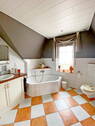 Bad mit Dusche - 