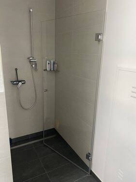 Bad - Etagenwohnung mit 60,00 m&sup2; in Roth zur Miete