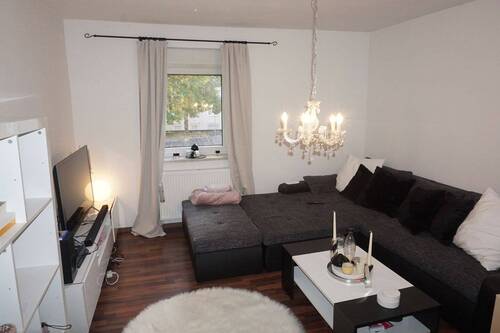 Wohnzimmer - Ruhig wohnen in SB-Rastpfuhl - 435,00 EUR Kaltmiete, ca.  52,00 m² Wohnfläche