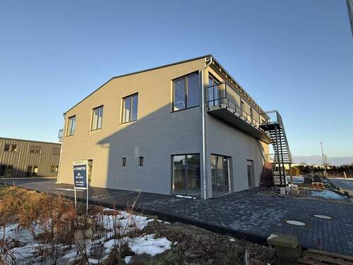 Frontansicht - Halle zur Miete in Kölln-Reisiek